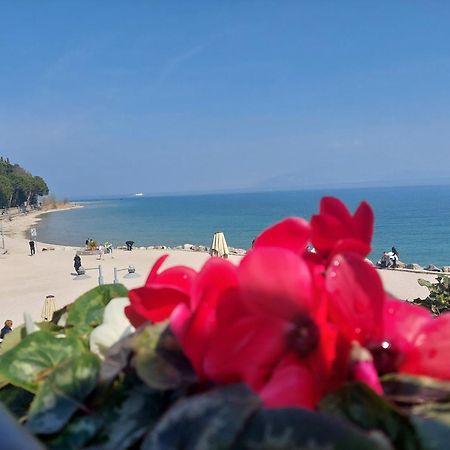 B&B Villa Giulia Дезенцано-дель-Гарда Екстер'єр фото