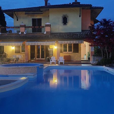 B&B Villa Giulia Дезенцано-дель-Гарда Екстер'єр фото