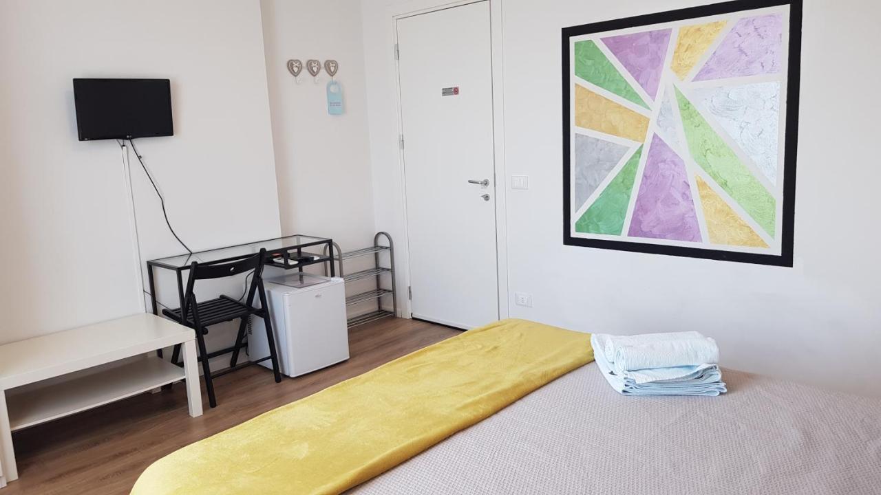 B&B Villa Giulia Дезенцано-дель-Гарда Екстер'єр фото