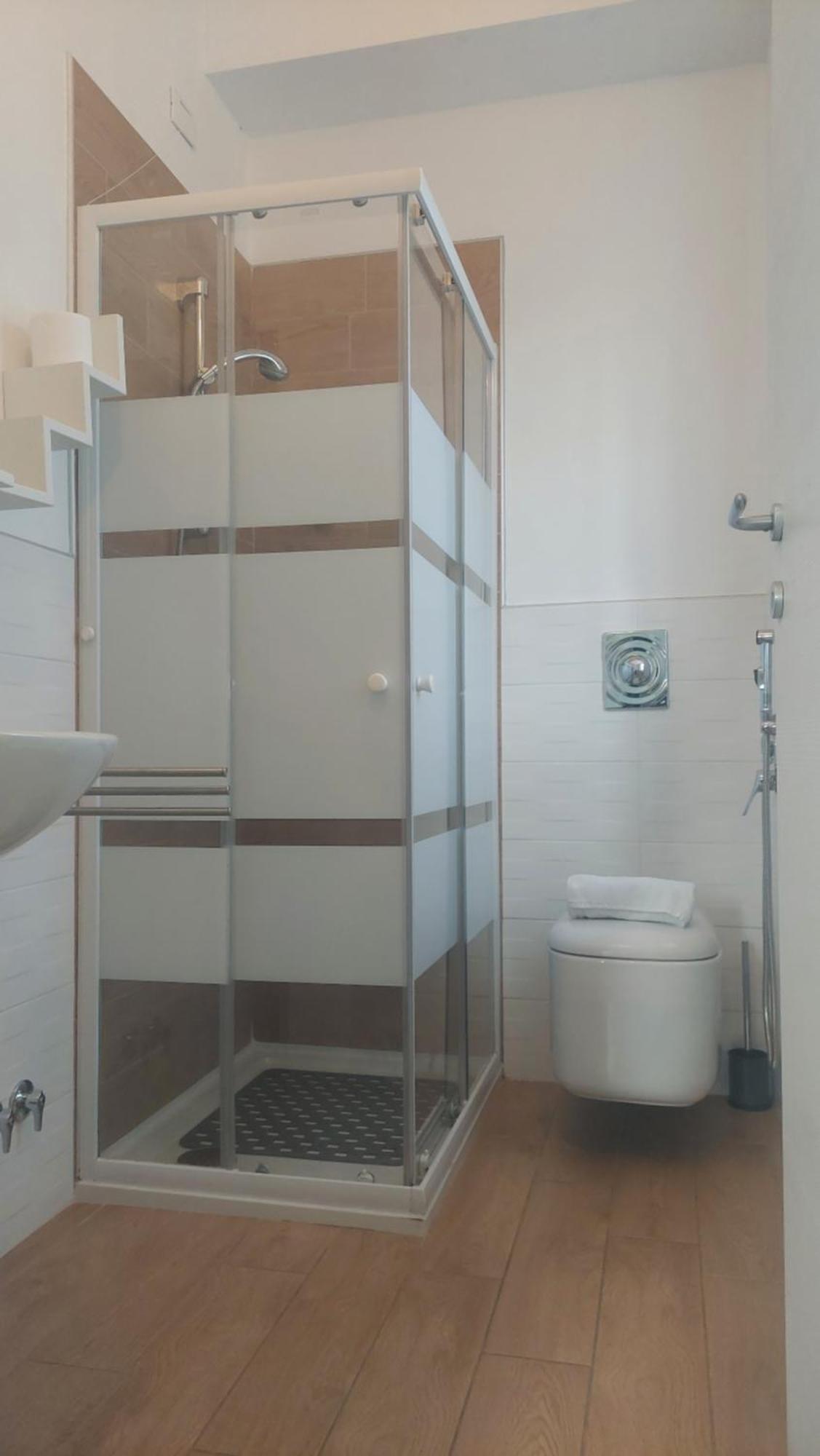 B&B Villa Giulia Дезенцано-дель-Гарда Екстер'єр фото