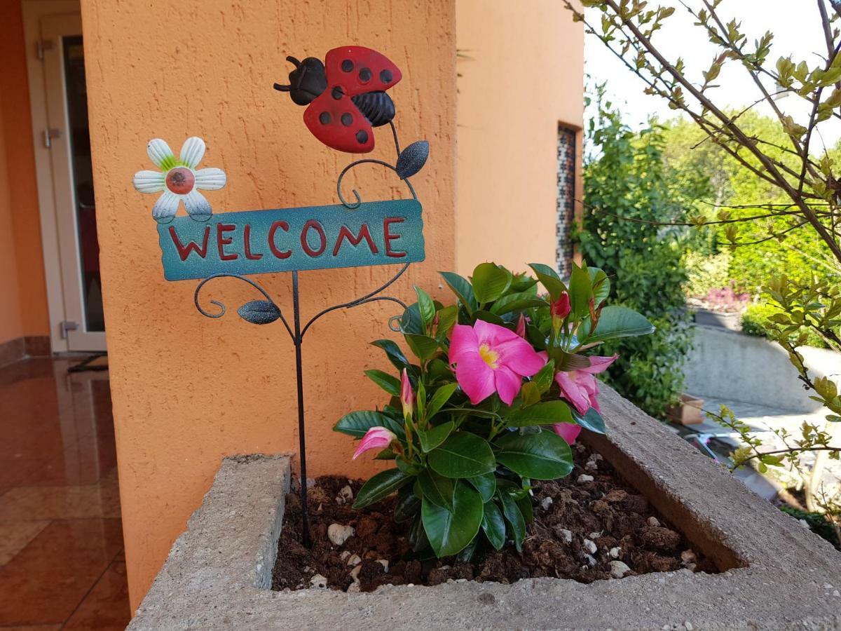 B&B Villa Giulia Дезенцано-дель-Гарда Екстер'єр фото