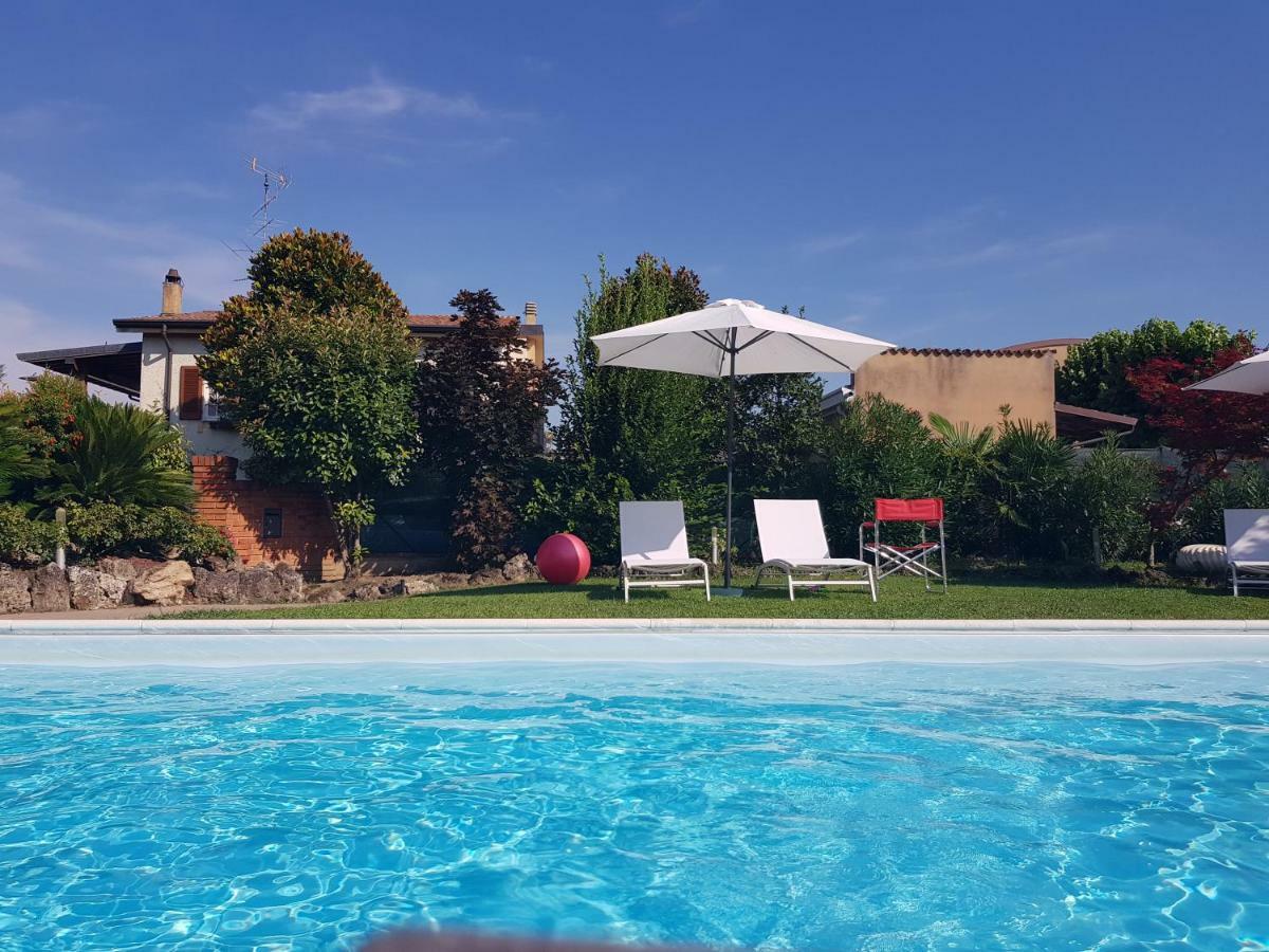 B&B Villa Giulia Дезенцано-дель-Гарда Екстер'єр фото